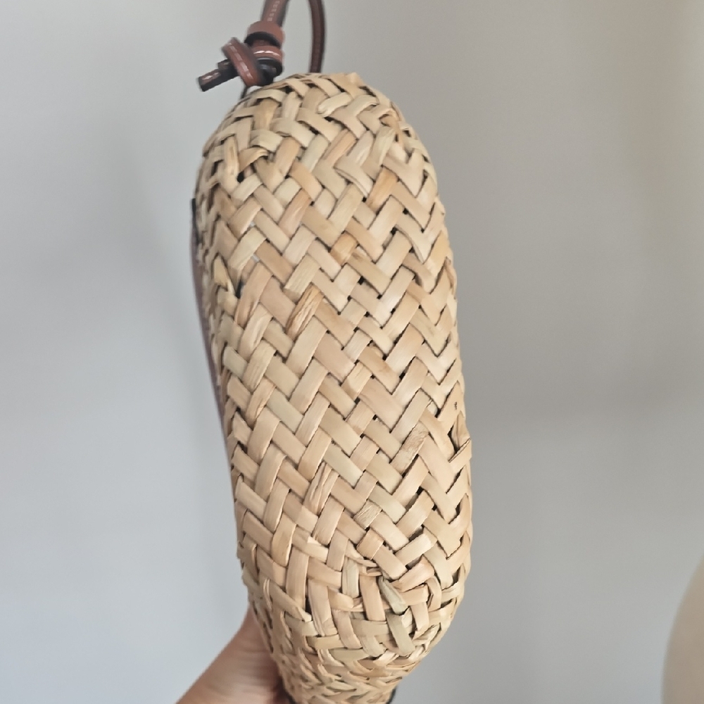 House of Harlow 1960 Woven Straw and Brown Crossbody Bag - Picture 7 of 7
